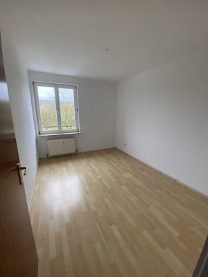 Geräumige 4-Zimmer in ruhiger Lage, ideal für Familien