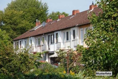 1- bis 2-Familienhaus, Wintergarten und Garage