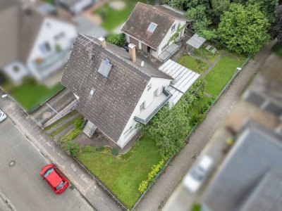 Großzügiges 2-Familienhaus mit Nebengebäude in ruhiger Randlage von Kuppenheim - 3 Garagen