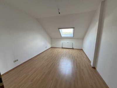 Attraktive 2-Zimmer-Wohnung mit Balkon in Selters