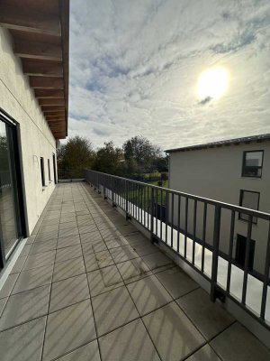 Moderne 2-Zimmer-Wohnung mit großer Dachterrasse