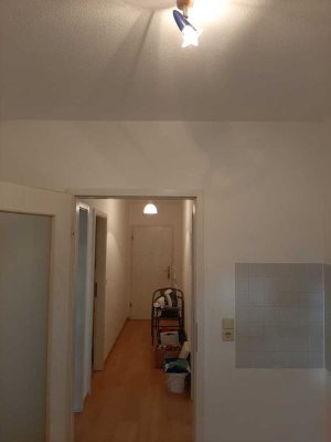 Schöne, geräumige zwei Zimmer Wohnung im Rhein-Neckar-Kreis, Leimen