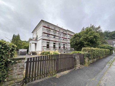 Erstbezug 1 Zimmer - Traum EG-Wohnung + Gartenabs nach komplett Sanierung - Denkmalgeschützte Villa.