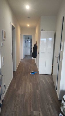 Stilvolle 3-Raum-Wohnung mit gehobener Innenausstattung mit Balkon und EBK in Wentorf bei Hamburg