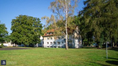 Renovierungsbedürftige 4 - Zimmer Mietwohnung im Dachgeschoss