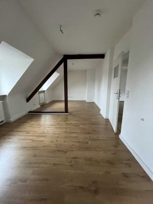 moderne 2-Zimmer-Wohnung | 45 m² | Wannenbad mit Fenster