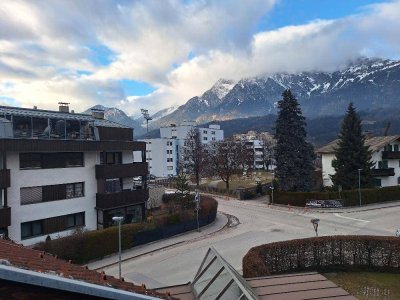 Wattens: Geräumige 4 Zimmer Terrassen-/Dachgeschoß Wohnung mit Kellerabteil und 1 TGAAP in ruhiger, zentraler Lage!