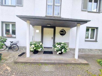 Neu renoviert!  Tolle 4-Zimmerwhg.  + große Sonnenterrasse - direkt am Wald  Neu Isenburg