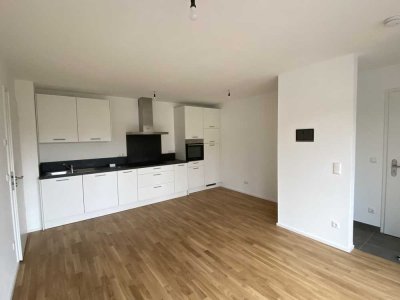 Exklusive, neuwertige 2-Zimmer-Wohnung mit Balkon und Einbauküche in Erding