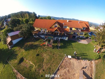 Wohn- und Geschäftshaus mit schöner Aussicht in der Oststeiermark.