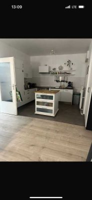 Modernisierte Wohnung mit dreieinhalb Zimmern und Balkon in Bruchsal