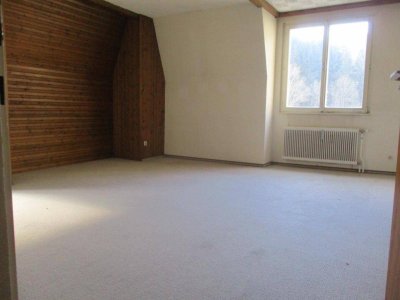 Renovierungsbedürftige 3-Zimmer-Wohnung in Thörl !