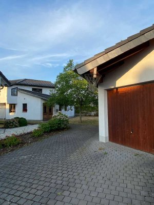 „Sonniges“ Einfamilienhaus mit großem Garten in Bornheim OT Rösberg