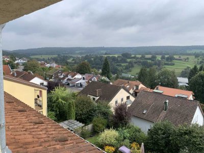 Vielseitige Dachgeschosswohnung mit wunderschöner Aussicht