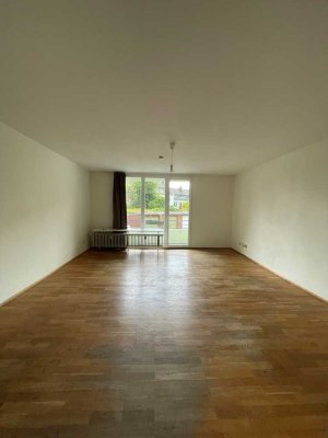 Schöne, helle Studiwohnung mit Balkon in Burtscheid, Nähe FH