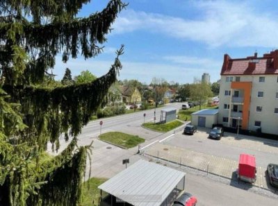 BEIM SCHLOSSPARK EBREICHSDORF - 2 ZIMMER IN SEHR GUTEM ZUSTAND