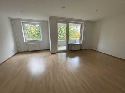 Schöne 2 Zimmer Wohnung mit Balkon