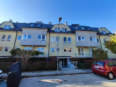 möblierte Neubau-Wohnung in bester Ruhelage, mit Ausblick / WG tauglich