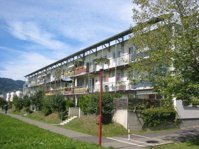 Familiengerechte Wohnung mit Balkon und PKW-Abstellplatz