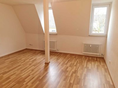 Gemütliche 2 Zimmer-Dachgeschosswohnung zu vermieten!