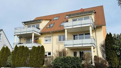 Moderne, helle 4 Zi. DG Maisonette