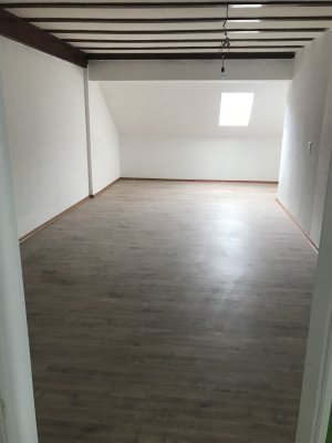 Neu sanierte 3 Zimmerwohnung