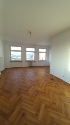 4 Zimmer, Küche, Bad, WC im 2. OG in Lichtenfels mit 138 qm