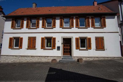 Historisches Bauernhaus ohne Reparaturstau im Ortskern von Wallertheim