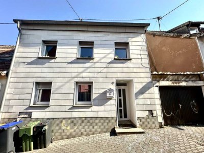 Vermietetes Einfamilienhaus in SB-Dudweiler mit 175m² Wohnfläche u. kleinem Garten