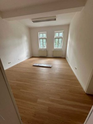 Helle 3 Zimmer-Wohnung (115 qm) in Gedern