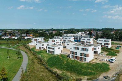 Kurzfristig bezugsfertig! Neubau-Doppelhaushälfte am Auenpark