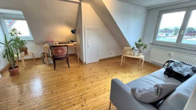 BA Nähe Uni Feki 2 Zimmer DG Wohnung