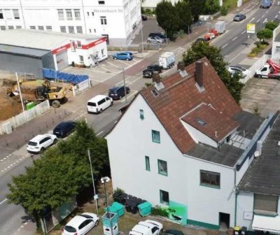 ARBEITER/HANDWERKER-WOHNHEIM MIT 3 EIGENEN WOHNEINHEITEN IN TOP LAGE ZU VERMIETEN (12 SCHLAFZIMMER)