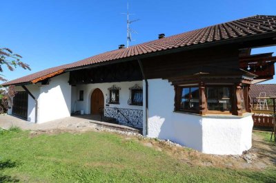 Haus "Sissi" mit einzigartiger Innenausstattung in idyllischer, ruhiger Hanglage (teilmöbliert)