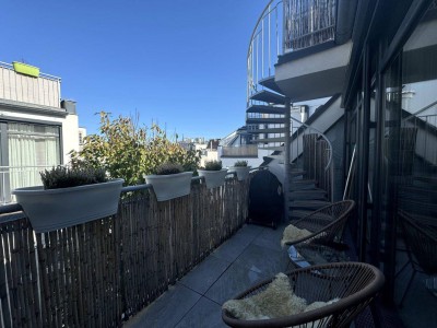 Stilvolle DG-Wohnung mit Balkon, Dachterrasse! Klimatisiert!