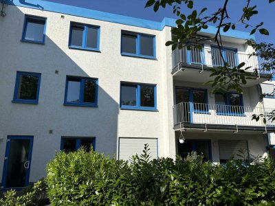 Tolle 3-Zimmer-Wohnung mit Balkon, erholsamen Gartenblick mit EBK in Longuich