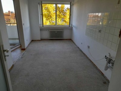 zentrale und ruhige 2,5-Zimmer-Wohnung mit Balkon in Neu-Ulm