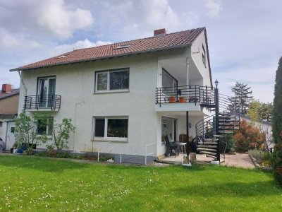 ***Top Kapitalanlage*** voll vermietetes, massiv gebautes 3-Familienhaus, unterkellert, Garten, Gara