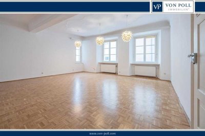 Zw. Donau und Residenzplatz: Klassisch-schöne, renovierte Altbauwhg. im Schiffmeisterhaus