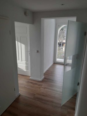 Freundliche 3-Zimmer-Maisonette-Wohnung mit Balkon in Weinböhla