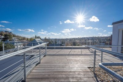 Dachterrassentraum im Grünen mit Blick über Wien| 4 Zimmer mit großzügigen Außenflächen