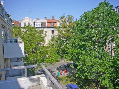 Befristet bis Oktober 2025 ! Möblierte 2-Zimmer Wohnung in Toplage Neuhausen !