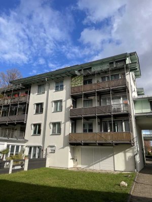 Helle, Attraktive 2 Zimmer Wohnung mit Terrasse und Garage