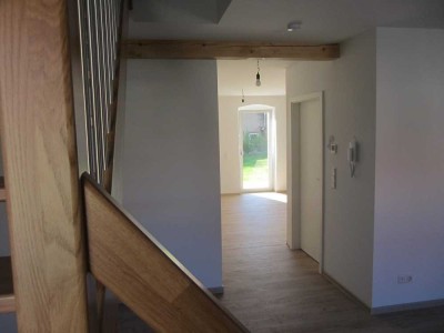 Maisonettewohnung (4 Zimmer) in Frankenthal (Sachsen) mit eigenem Garten und Zugang