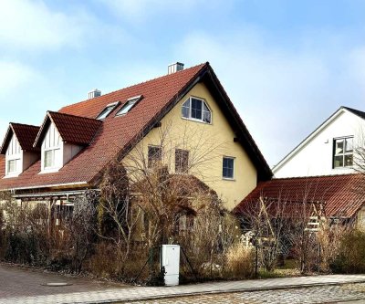 Exklusive Doppelhaushälfte mit gehobener Innenausstattung in ruhiger Wohnlage