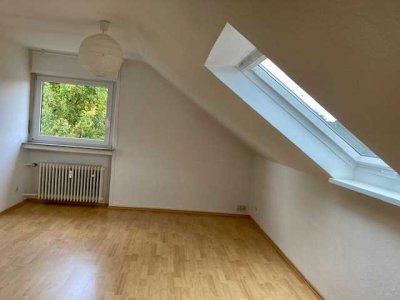 Gepflegte DG-Wohnung  in Gütersloh