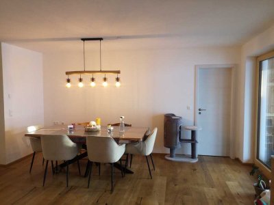 Exklusive 4-Raum-Terrassenwohnung mit gehobener Innenausstattung und EBK in Schwangau