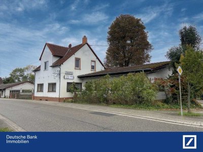 Vielseitiges Anwesen mit Haus, Gaststätte, Wohnung und Bungalow