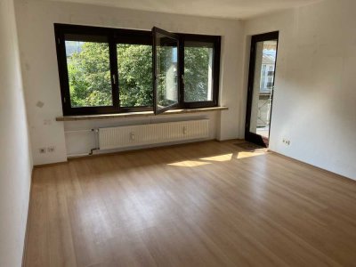 von privat: freundliche 3-Zimmer-Wohnung mit Balkon in Leichlingen (Rheinland)