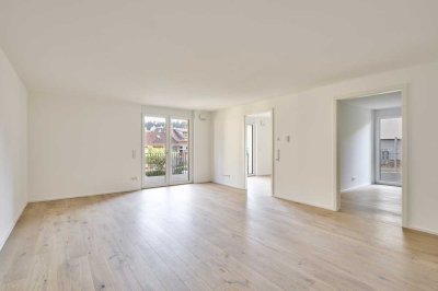 ERSTBEZUG - Charmante 3-Zi-Wohnung mit Holzboden und Balkon